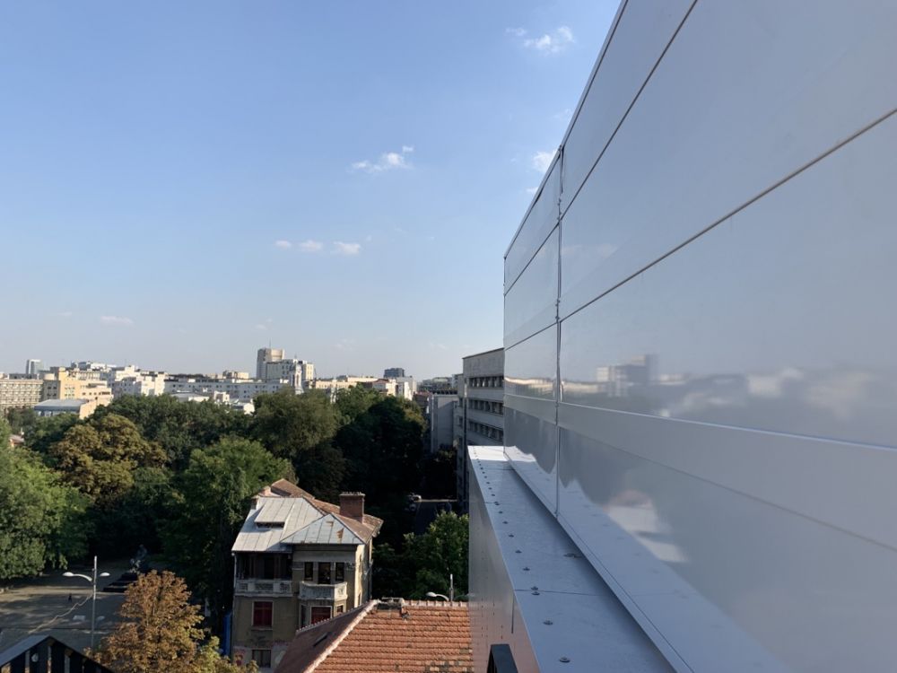 Noise Barrier for Chillers on Rooftop