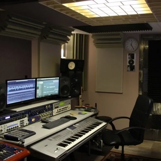 Acoustic Treatment of Avocal Music Studio