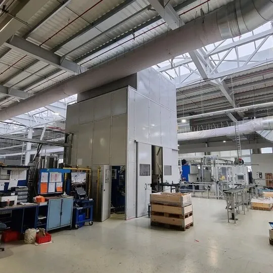 Industrial Soundproofing of a Noisy Press at Miba Steeltec
